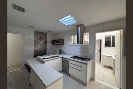 Apartamento à venda com 393m², 6 quartos e 4 vagasCozinha