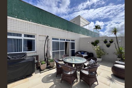 Apartamento à venda com 393m², 6 quartos e 4 vagasVaranda