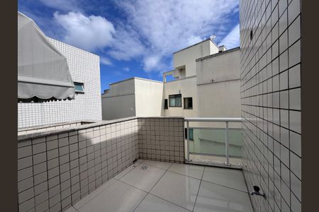 Apartamento à venda com 393m², 6 quartos e 4 vagasSuíte 2 - Varanda