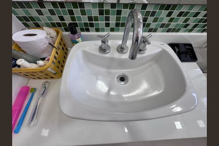 Apartamento à venda com 393m², 6 quartos e 4 vagasSuíte 4 - Banheiro