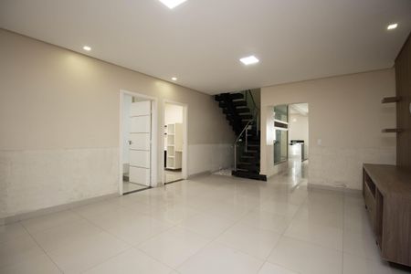 Sala 1 de casa de condomínio para alugar com 6 quartos, 460m² em Vicente Pires I, Brasília