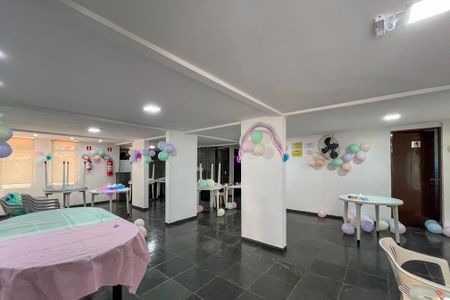 Apartamento para alugar com 51m², 2 quartos e 1 vagaÁrea comum - Salão de festas