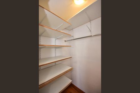 Apartamento para alugar com 96m², 2 quartos e 2 vagasArmário do Escritório 