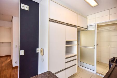 Apartamento para alugar com 96m², 2 quartos e 2 vagasCozinha