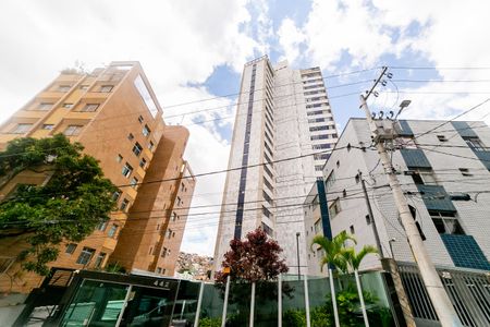 Apartamento à venda com 85m², 2 quartos e 1 vagaFachada do Prédio