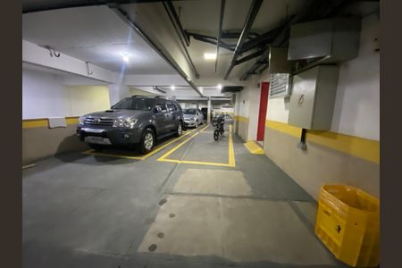 Apartamento para alugar com 103m², 2 quartos e 1 vaga Apartamento para alugar com 103m², 2 quartos e 1 vagaGaragem