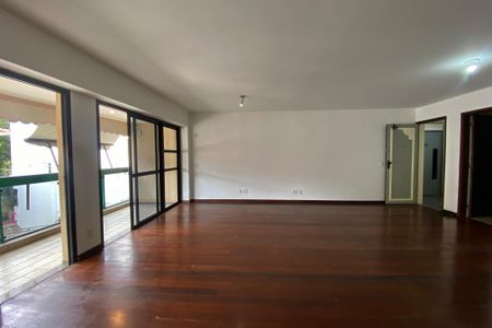 Apartamento para alugar com 103m², 2 quartos e 1 vaga Apartamento para alugar com 103m², 2 quartos e 1 vagaSala