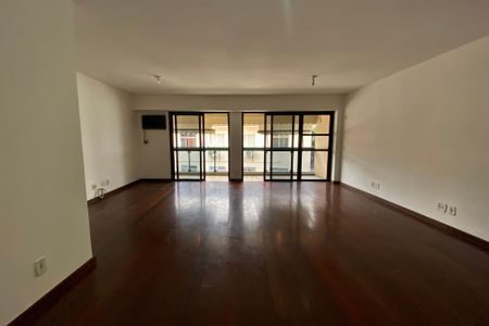 Apartamento para alugar com 103m², 2 quartos e 1 vaga Apartamento para alugar com 103m², 2 quartos e 1 vagaSala