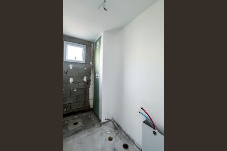 Apartamento à venda com 75m², 2 quartos e 2 vagas Apartamento à venda com 75m², 2 quartos e 2 vagasBanheiro da Suíte 1