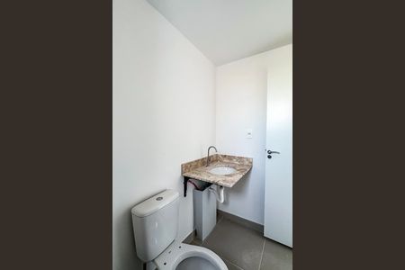 Apartamento à venda com 75m², 2 quartos e 2 vagas Apartamento à venda com 75m², 2 quartos e 2 vagasBanheiro da Suíte 2