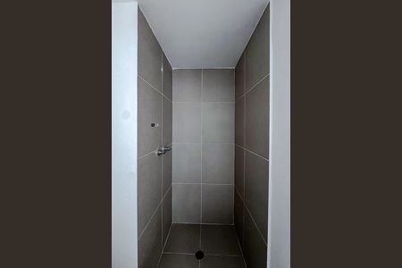 Apartamento à venda com 68m², 2 quartos e 1 vaga Apartamento à venda com 68m², 2 quartos e 1 vagaBanheiro