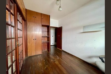 Casa à venda com 550m², 6 quartos e 8 vagasquarto 5