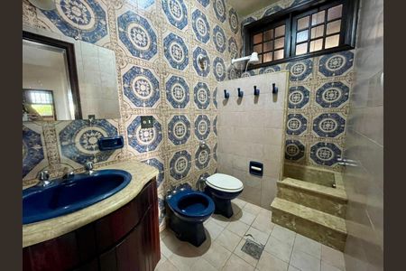 Casa à venda com 550m², 6 quartos e 8 vagasbanheiro 