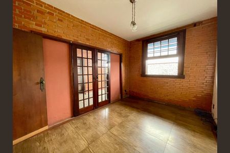 Casa à venda com 550m², 6 quartos e 8 vagasquarto 4