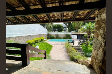 Casa à venda com 550m², 6 quartos e 8 vagasvaranda