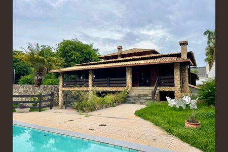 Casa à venda com 550m², 6 quartos e 8 vagasfachada