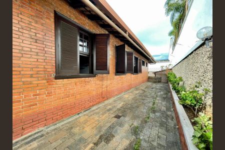 Casa à venda com 550m², 6 quartos e 8 vagasquintal
