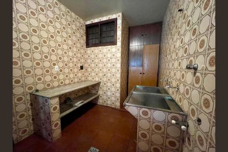 Casa à venda com 550m², 6 quartos e 8 vagasÁrea de Serviço