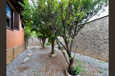 Casa à venda com 550m², 6 quartos e 8 vagasjardim