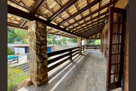 Casa à venda com 550m², 6 quartos e 8 vagasvaranda