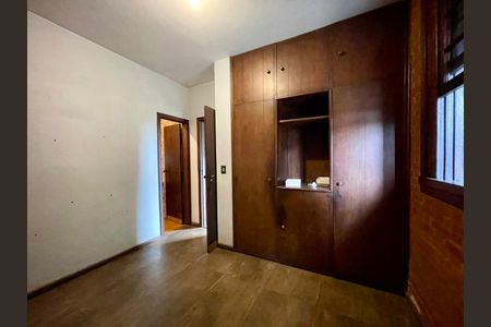 Casa à venda com 550m², 6 quartos e 8 vagasquarto 3