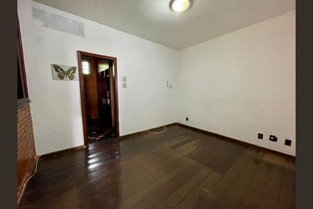 Casa à venda com 550m², 6 quartos e 8 vagasquarto 6