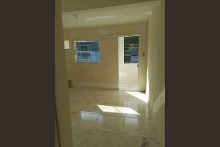 Sala de casa para alugar com 1 quarto, 52m² em Guaratiba, Rio de Janeiro