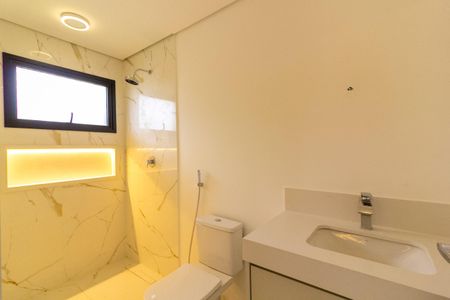 Casa à venda com 550m², 4 quartos e 4 vagas Casa à venda com 550m², 4 quartos e 4 vagasBanheiro Suíte 3