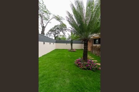 Casa à venda com 550m², 4 quartos e 4 vagas Casa à venda com 550m², 4 quartos e 4 vagasJardim