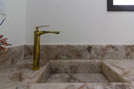 Casa à venda com 550m², 4 quartos e 4 vagas Casa à venda com 550m², 4 quartos e 4 vagasLavabo