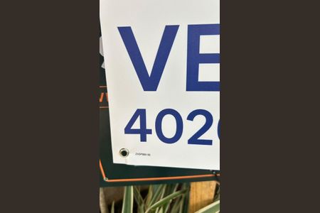 Casa à venda com 550m², 4 quartos e 4 vagas Casa à venda com 550m², 4 quartos e 4 vagasPlaca