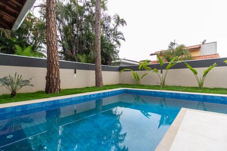 Casa à venda com 550m², 4 quartos e 4 vagas Casa à venda com 550m², 4 quartos e 4 vagasÁrea comum