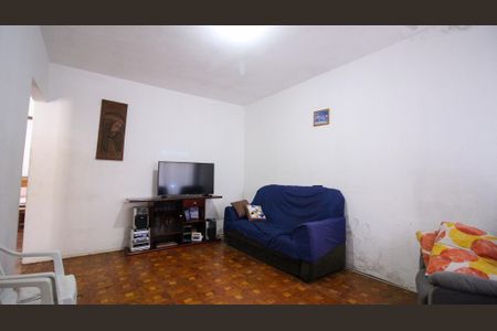 Casa à venda com 250m², 2 quartos e 6 vagas