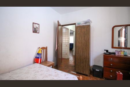 Casa à venda com 250m², 2 quartos e 6 vagas