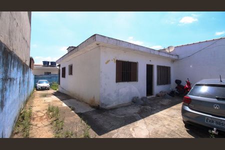 Casa à venda com 250m², 2 quartos e 6 vagas