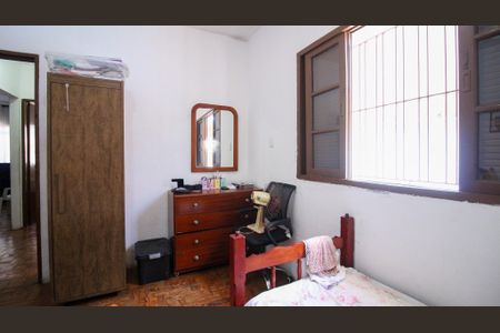 Casa à venda com 250m², 2 quartos e 6 vagas