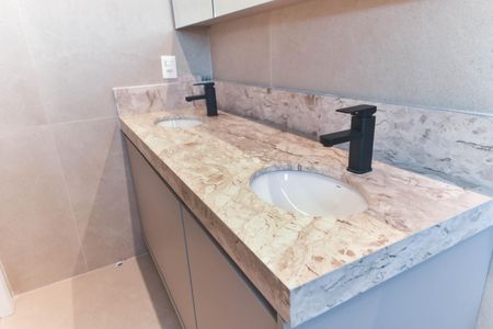 Apartamento para alugar com 82m², 1 quarto e 2 vagas Apartamento para alugar com 82m², 1 quarto e 2 vagasBanheiro da Suíte