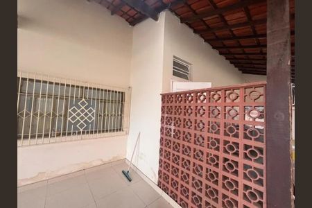Casa para alugar com 230m², 4 quartos e 2 vagas