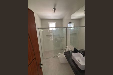 Casa para alugar com 230m², 4 quartos e 2 vagas