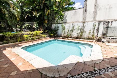 Casa de condomínio à venda com 400m², 4 quartos e 4 vagasPiscina
