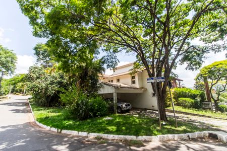 Casa de condomínio à venda com 400m², 4 quartos e 4 vagasGaragem
