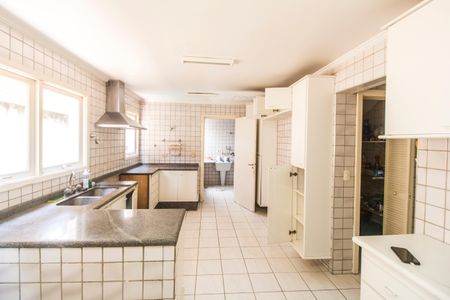 Casa de condomínio à venda com 400m², 4 quartos e 4 vagasCozinha