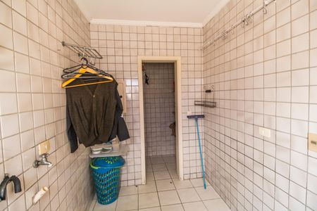 Casa de condomínio à venda com 400m², 4 quartos e 4 vagasÁrea de Serviço