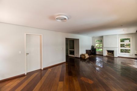 Casa de condomínio à venda com 400m², 4 quartos e 4 vagasSala 