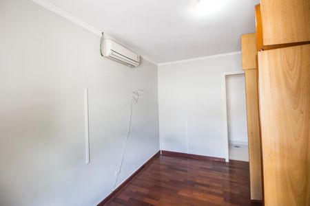 Casa de condomínio à venda com 400m², 4 quartos e 4 vagasSuíte 1