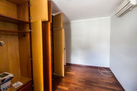 Casa de condomínio à venda com 400m², 4 quartos e 4 vagasQuarto 3