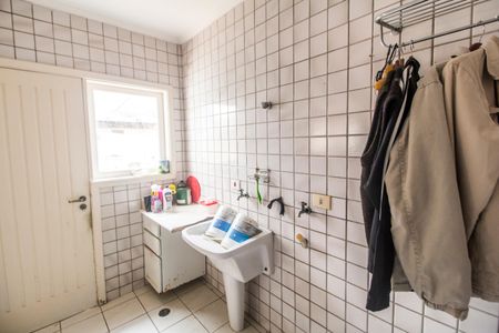 Casa de condomínio à venda com 400m², 4 quartos e 4 vagasÁrea de Serviço