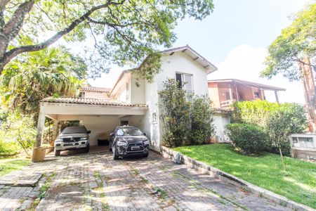 Casa de condomínio para alugar com 400m², 3 quartos e 4 vagasFachada