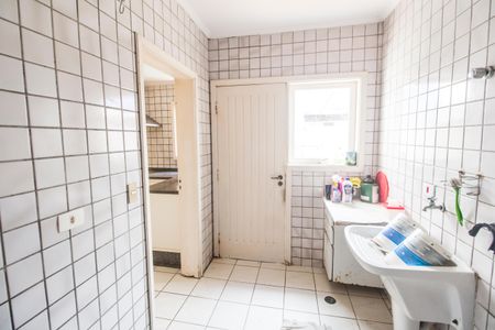 Casa de condomínio à venda com 400m², 4 quartos e 4 vagasÁrea de Serviço