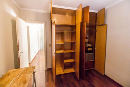 Casa de condomínio à venda com 400m², 4 quartos e 4 vagasQuarto 4